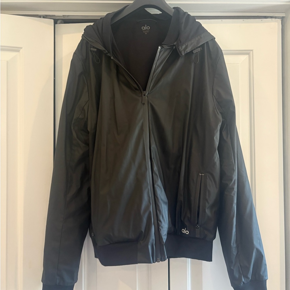 ALO Yoga Men's Charcoal Windbreaker